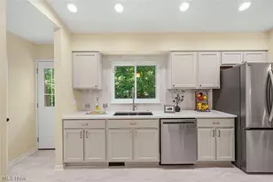 8454 Melody Ln, Macedonia, OH 44056 - Photo 19
