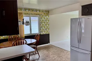 31505 Douglas Dr, Willowick, OH 44095 - Photo 7