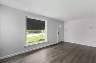 1514 37th St NW, Canton, OH 44709 - Photo 3