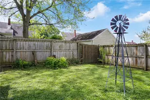 1514 37th St NW, Canton, OH 44709 - Photo 25