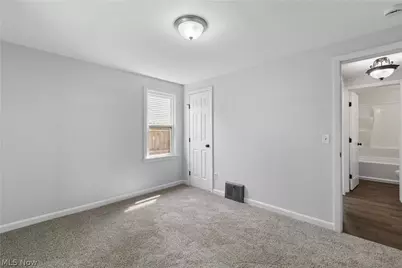 1514 37th Street NW, Canton, OH 44709 - Photo 9