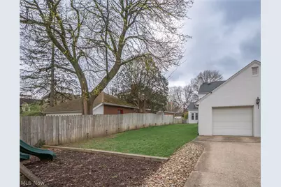 2412 University Avenue NW, Canton, OH 44709 - Photo 43