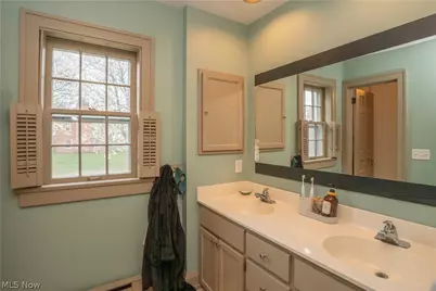 2412 University Avenue NW, Canton, OH 44709 - Photo 31