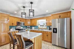 3274 S Carr Rd, Apple Creek, OH 44606 - Photo 7
