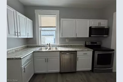 105 Main Street N, Navarre, OH 44662 - Photo 7
