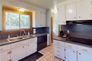 4825 Gardendale Ave NE, Canton, OH 44714 - Photo 11