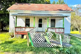 301 E Main St, Jewett, OH 43986 - Photo 3