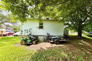 301 E Main St, Jewett, OH 43986 - Photo 17