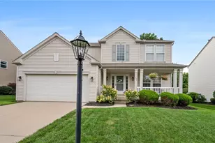 536 Andover Cir, Grandview Heights, OH 44147 - Photo 1