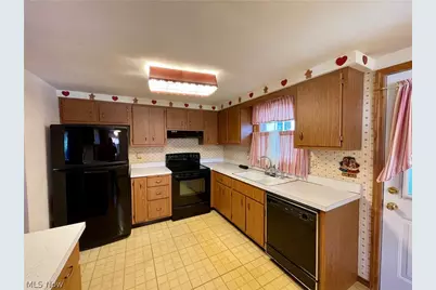 607 Jefferson Street, Toronto, OH 43964 - Photo 11