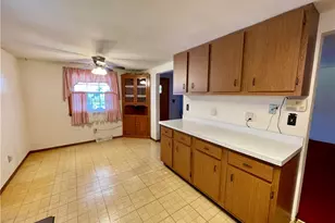 607 Jefferson St, Toronto, OH 43964 - Photo 13