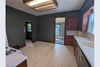 616 East Avenue, Elyria, OH 44035 - Photo 11