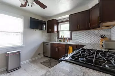 2326 Stanford Drive, Wickliffe, OH 44092 - Photo 11