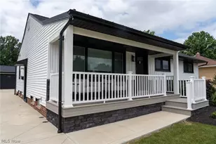 2326 Stanford Dr, Wickliffe, OH 44092 - Photo 3