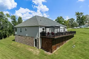 1692 Township Road 102, Dillonvale, OH 43917 - Photo 3
