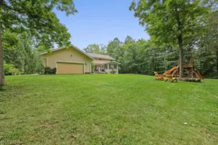 8212 Timber Trail, Chagrin Falls, OH 44023 - Photo 5