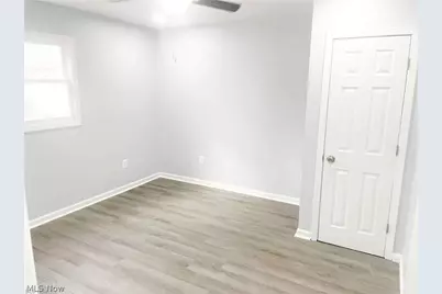1738 W 21st Street, Lorain, OH 44052 - Photo 11