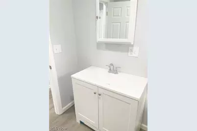 1738 W 21st Street, Lorain, OH 44052 - Photo 7