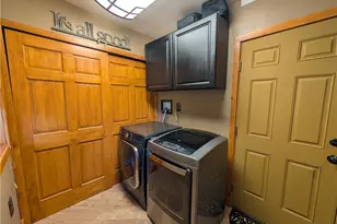37761 Milann Dr, Willoughby Hills, OH 44094 - Photo 33