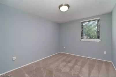 2136 W 17th Street, Loveland, OH 44113 - Photo 35