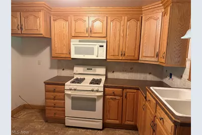 888 Danmead Avenue, Akron, OH 44305 - Photo 7
