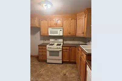 888 Danmead Avenue, Akron, OH 44305 - Photo 7