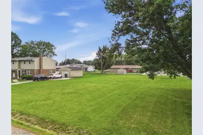 Boettler Street NE, Canton, OH 44721 - Photo 3