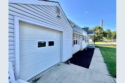2492 24th Street, Cuyahoga Falls, OH 44223 - Photo 15