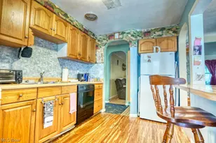 37724 Lakeshore Blvd, Eastlake, OH 44095 - Photo 13