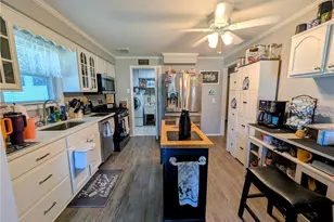 4885 Robinwood Dr, Mentor, OH 44060 - Photo 11