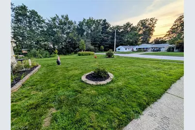 4885 Robinwood Drive, Mentor, OH 44060 - Photo 7