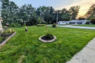 4885 Robinwood Dr, Mentor, OH 44060 - Photo 7