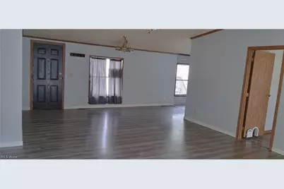 7278 Bennington Pike, Ravenna, OH 44266 - Photo 3