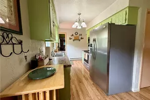 806 Geneva St SW, Sugarcreek, OH 44681 - Photo 9