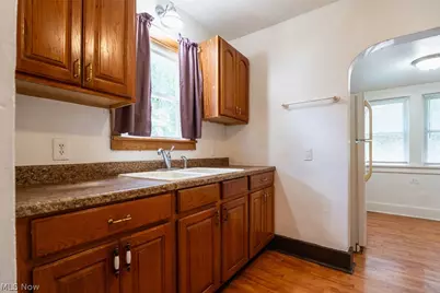 1056 Georgia Avenue, Akron, OH 44306 - Photo 9
