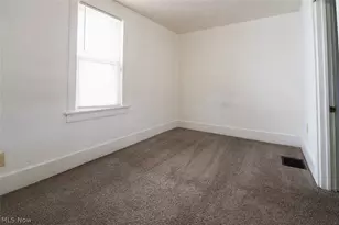 2157 18th St SW, Akron, OH 44314 - Photo 19