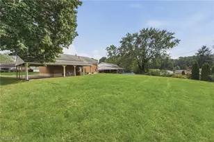 2425 Regentview St NE, Canton, OH 44705 - Photo 5