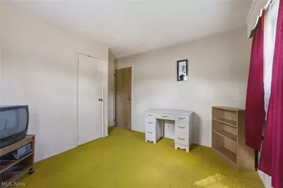 2425 Regentview Street NE, Canton, OH 44705 - Photo 21