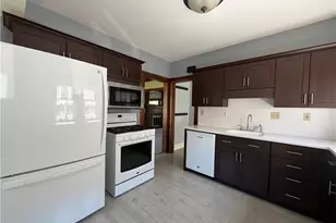 1370 Mathews Ave, Oakwood, OH 44107 - Photo 15