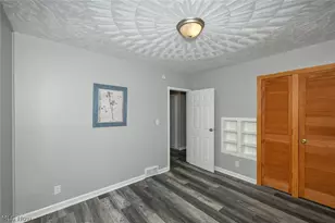 1376 Seward Ave, Akron, OH 44320 - Photo 19