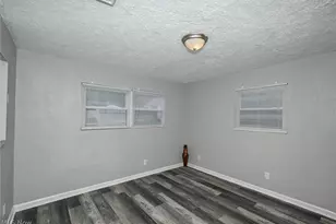1376 Seward Ave, Akron, OH 44320 - Photo 13