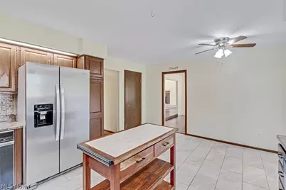 4468 Devonshire Drive #c, Youngstown, OH 44512 - Photo 11