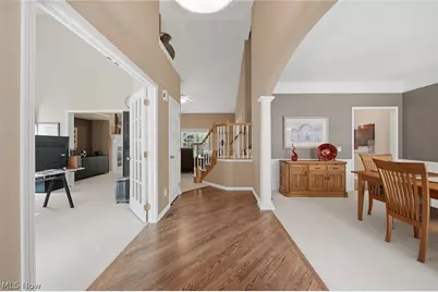 120 Pinehurst Drive, Aurora, OH 44202 - Photo 3