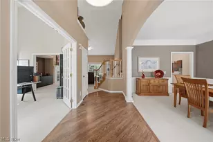 120 Pinehurst Dr, Aurora, OH 44202 - Photo 3