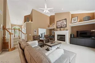 120 Pinehurst Dr, Aurora, OH 44202 - Photo 9