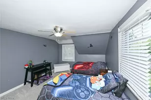 3277 Mayfair Rd, Akron, OH 44312 - Photo 11
