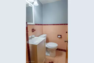 1553 Onondago Avenue, Akron, OH 44305 - Photo 9