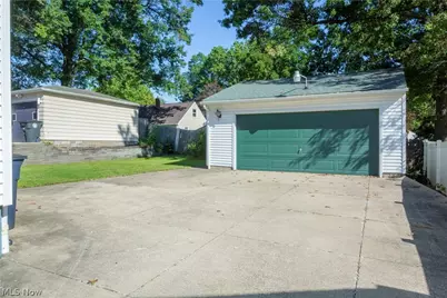 1553 Onondago Avenue, Akron, OH 44305 - Photo 3