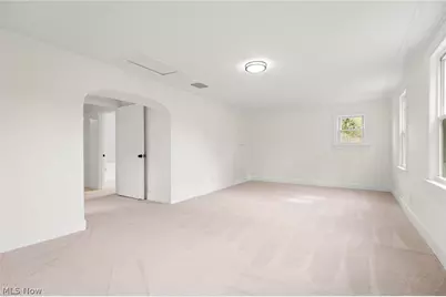4597 Elyria Avenue, Lorain, OH 44055 - Photo 25