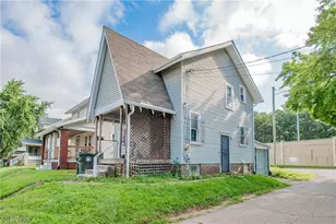 800 Halter Ct NW, Canton, OH 44708 - Photo 3